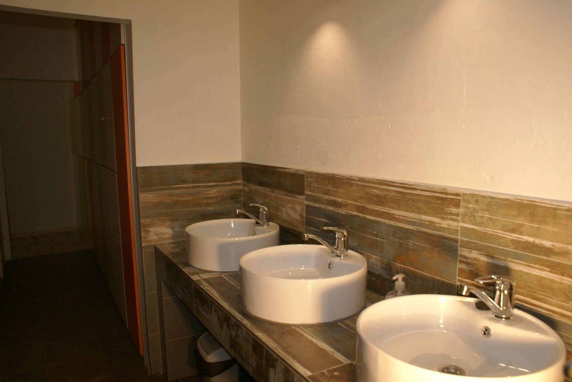 Frolic Goats Hostel Poznań Eksteriør billede